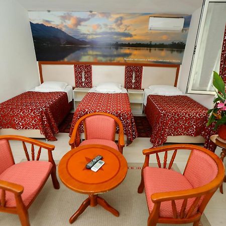 Hotel Kaduku Shkodër Стая снимка