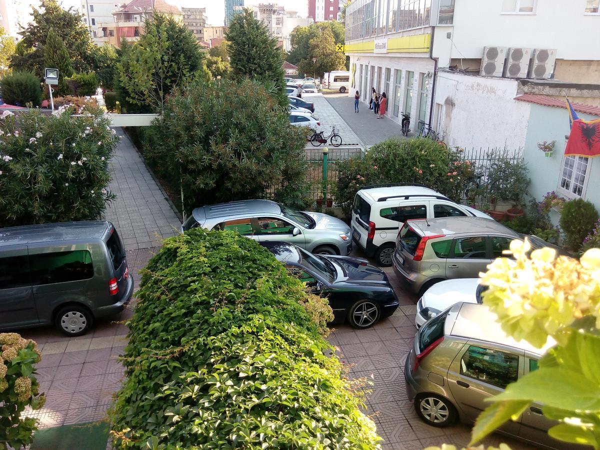 Hotel Kaduku Shkodër Екстериор снимка